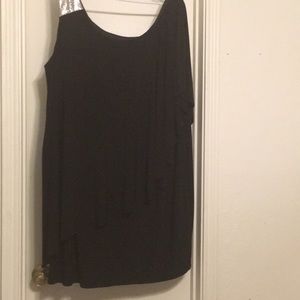 Asymmetrical black dress with sequined shoulder